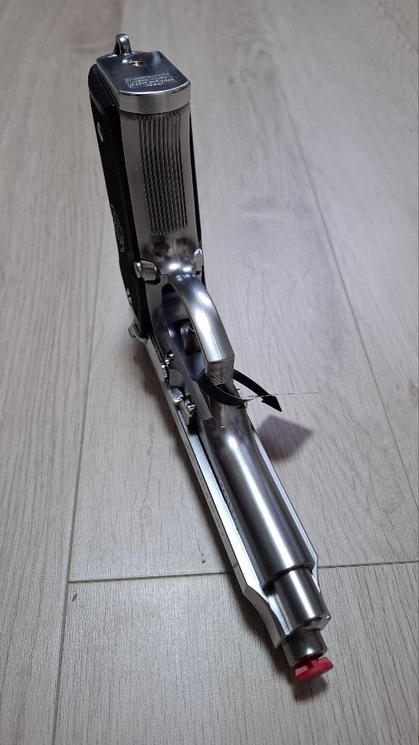 極上美品　東京マルイ　M92F　クロームメッキモデル　IONX仕様　ガスガン