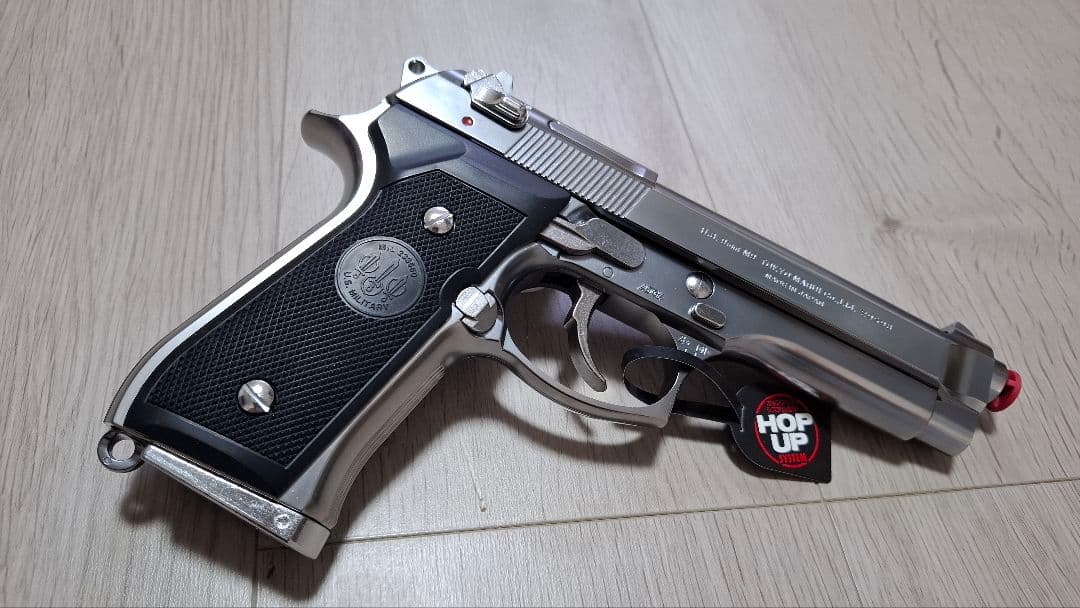 極上美品　東京マルイ　M92F　クロームメッキモデル　IONX仕様　ガスガン