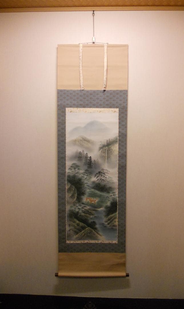 掛け軸 翆峯 『 渓谷風景 』 絹本 希少 軸装 茶道具 掛軸 美品 です。