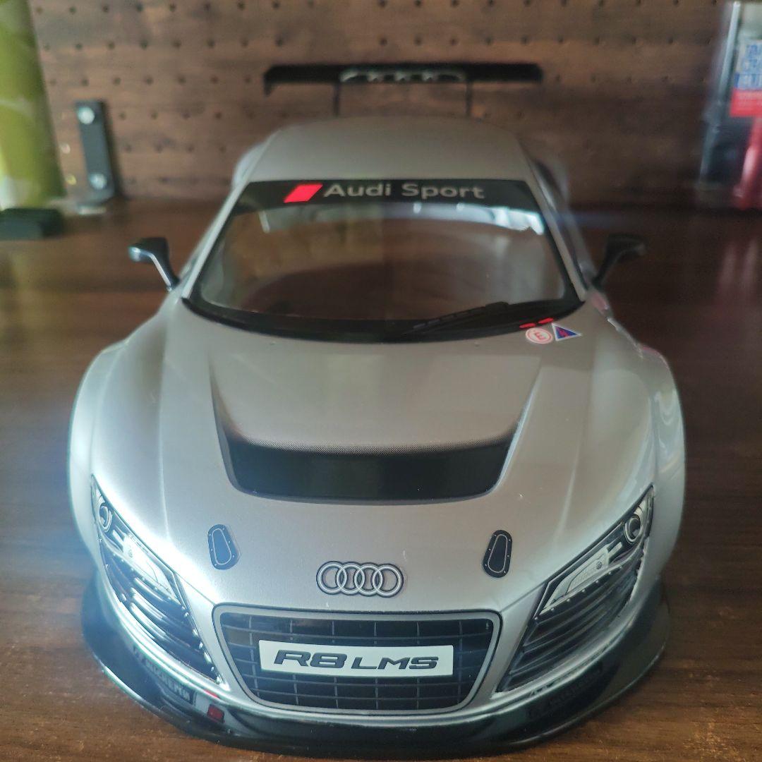 依頼品　取り置き　タミヤ　アウディ　R8 LMS ボディ