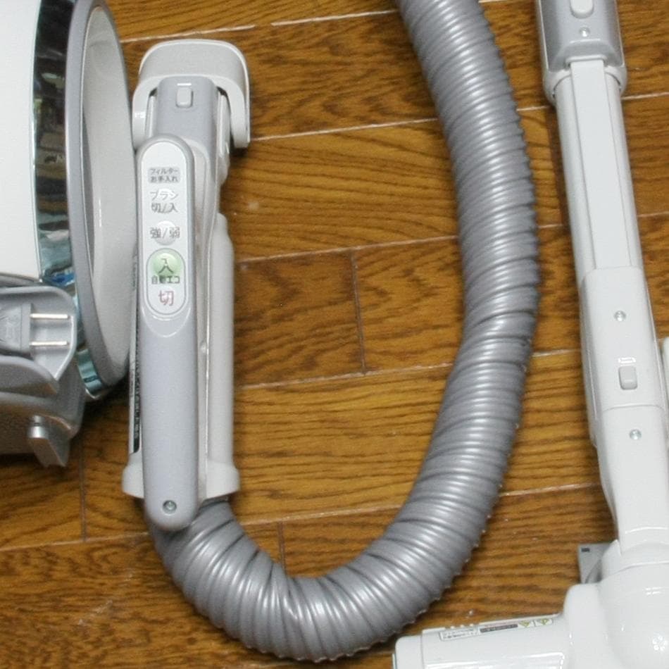 シャープ床移動型電気掃除機 EC-QX310-G サイクロン式【中古品】