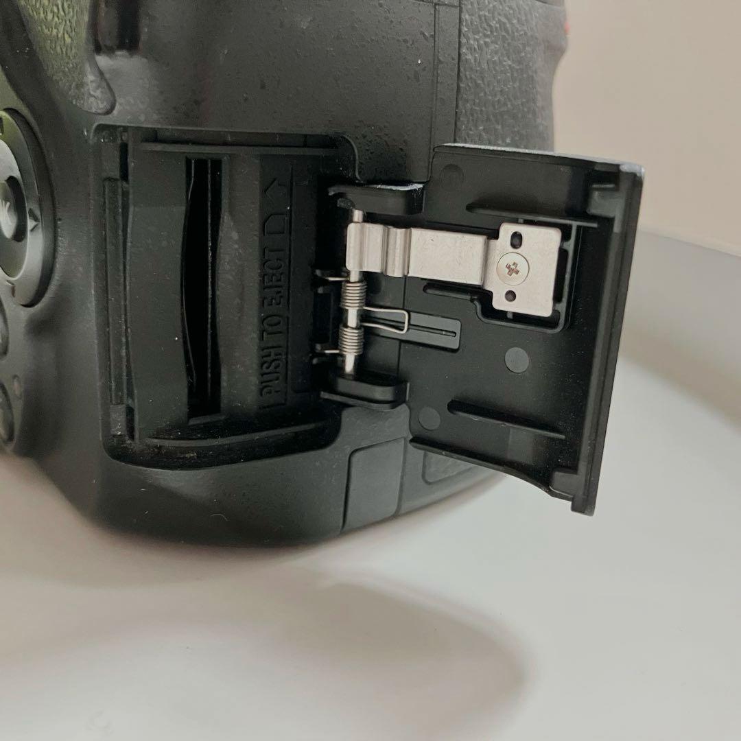 Nikon D3200 デジタル一眼レフカメラ レンズ2本 バッテリー他 セット