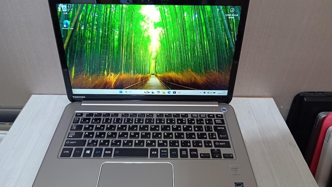 Dynabook KIRA V83　harman/kardon DTS