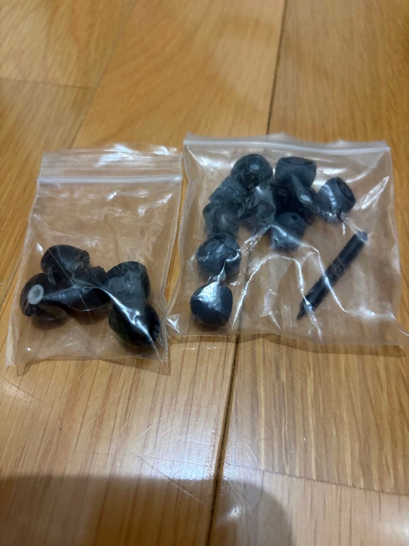 B*Y様 お得　SHURE SE215 2セット+ワイヤレスBT2