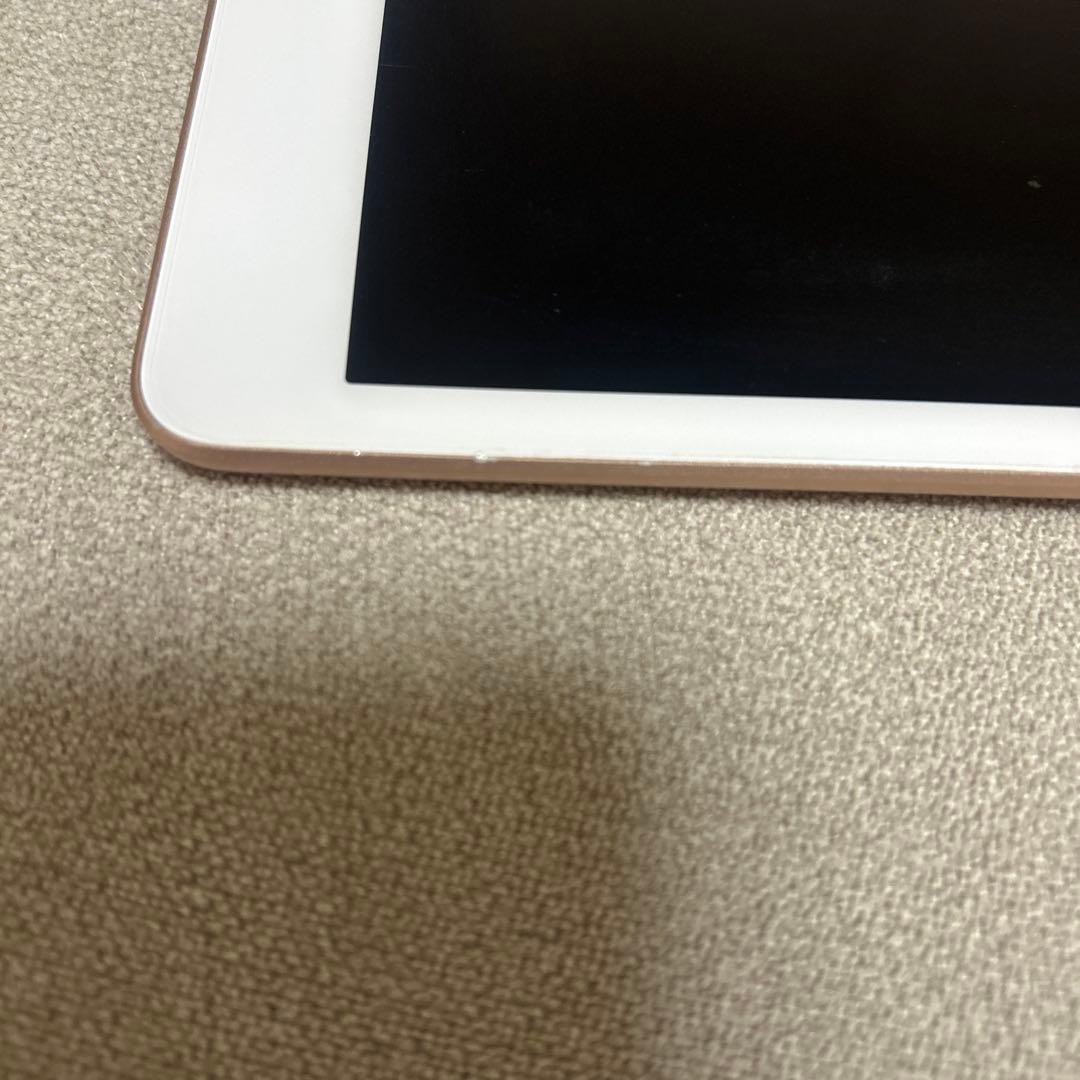 iPad ピンク 本体　第七世代