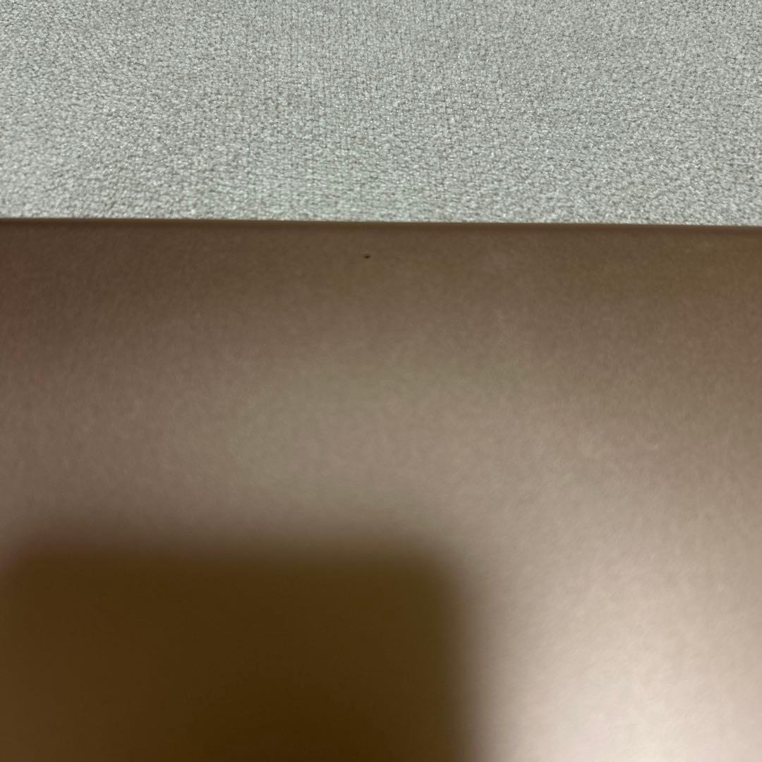 iPad ピンク 本体　第七世代