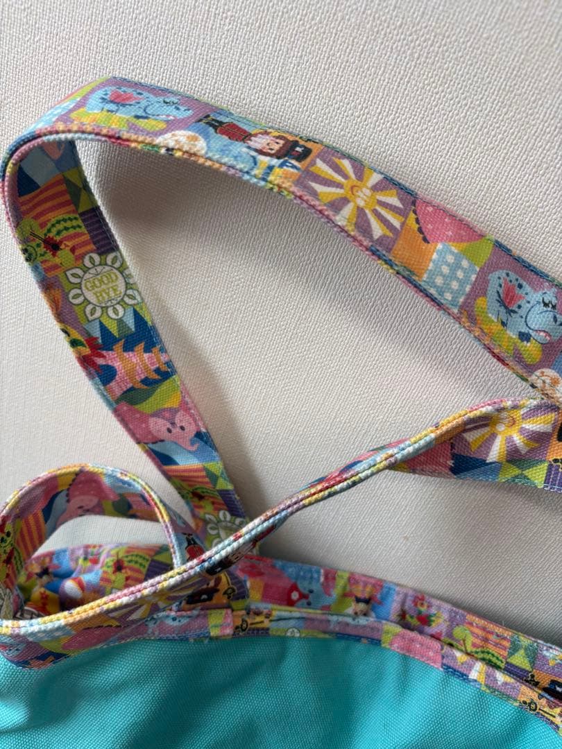 ☆レア　ディズニー　スモールワールド　トートバッグ　アメリカ　バック☆スモワ