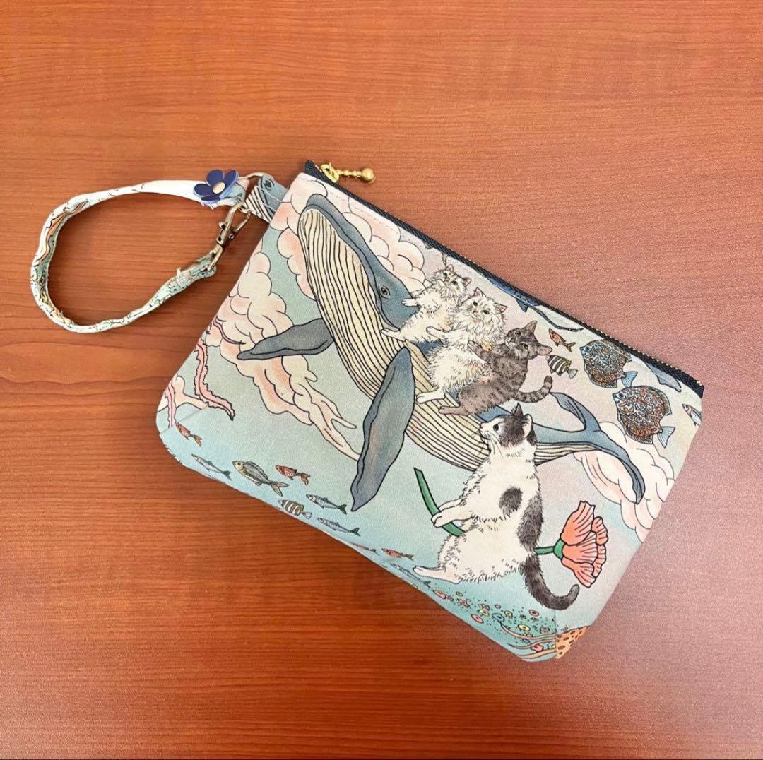 おとぎの国の猫と仲間たちハンドメイド　A4サイズリュック＆18㎝ポーチセット