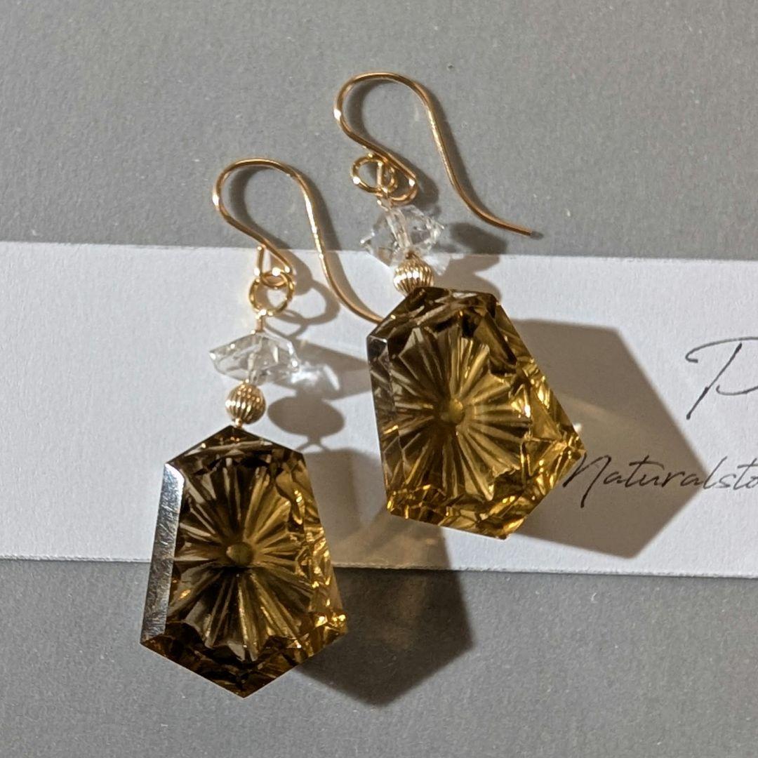 1点のみ✧︎コニャッククォーツパフュームボトルピアス