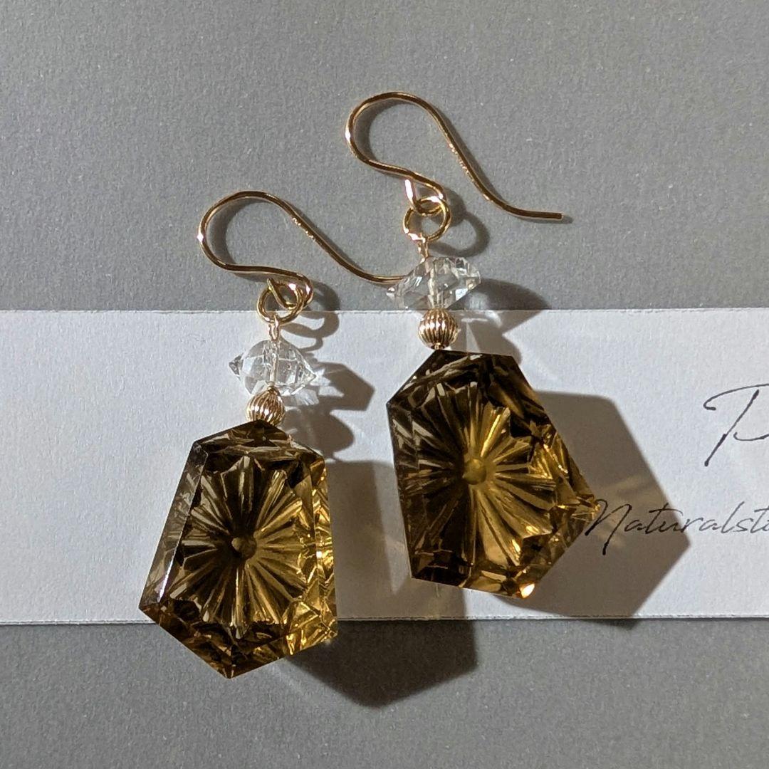 1点のみ✧︎コニャッククォーツパフュームボトルピアス