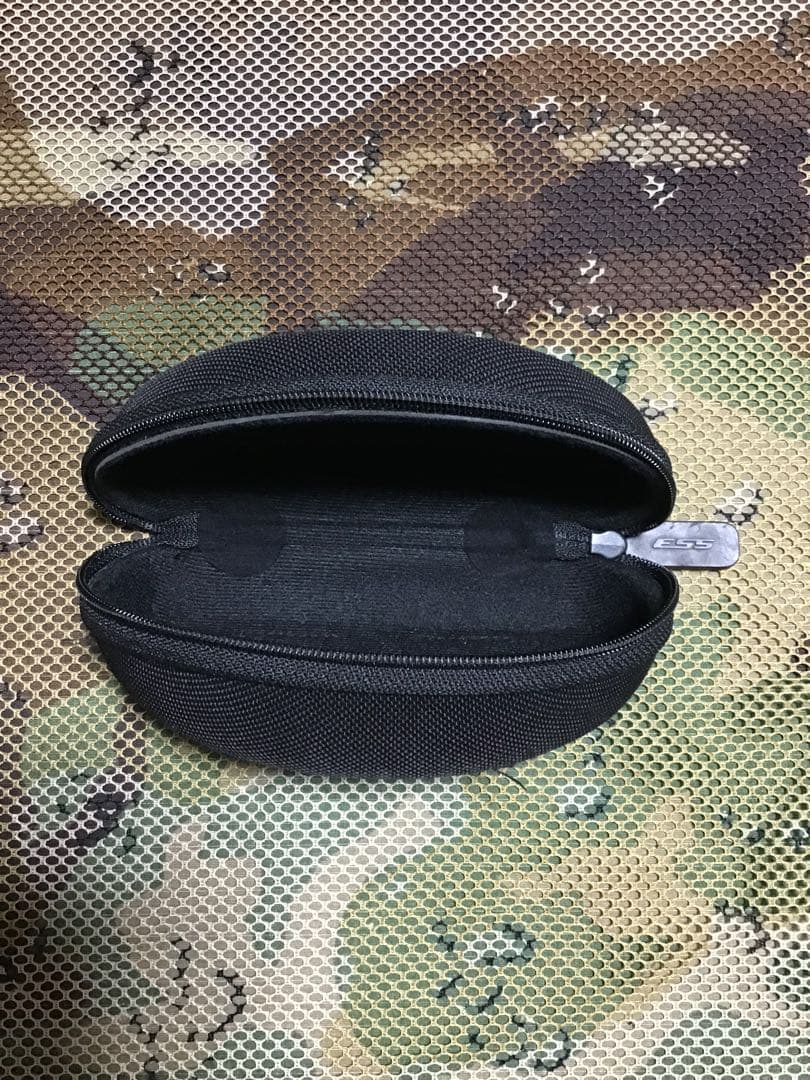 米軍放出品実物　ESS APELサングラス（ROLLBAR）中古品56