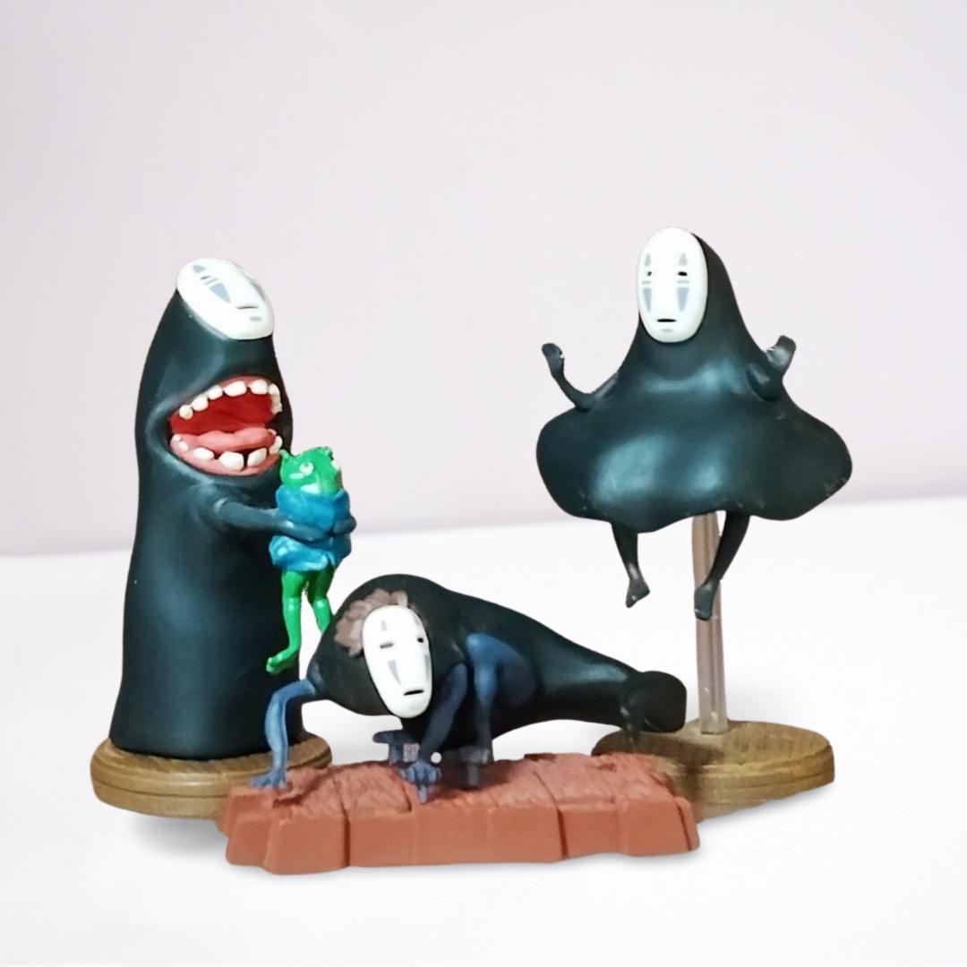 新品多数【単価 102円　151点ほど】まとめ売り　トレカなし　キャラグッズ品