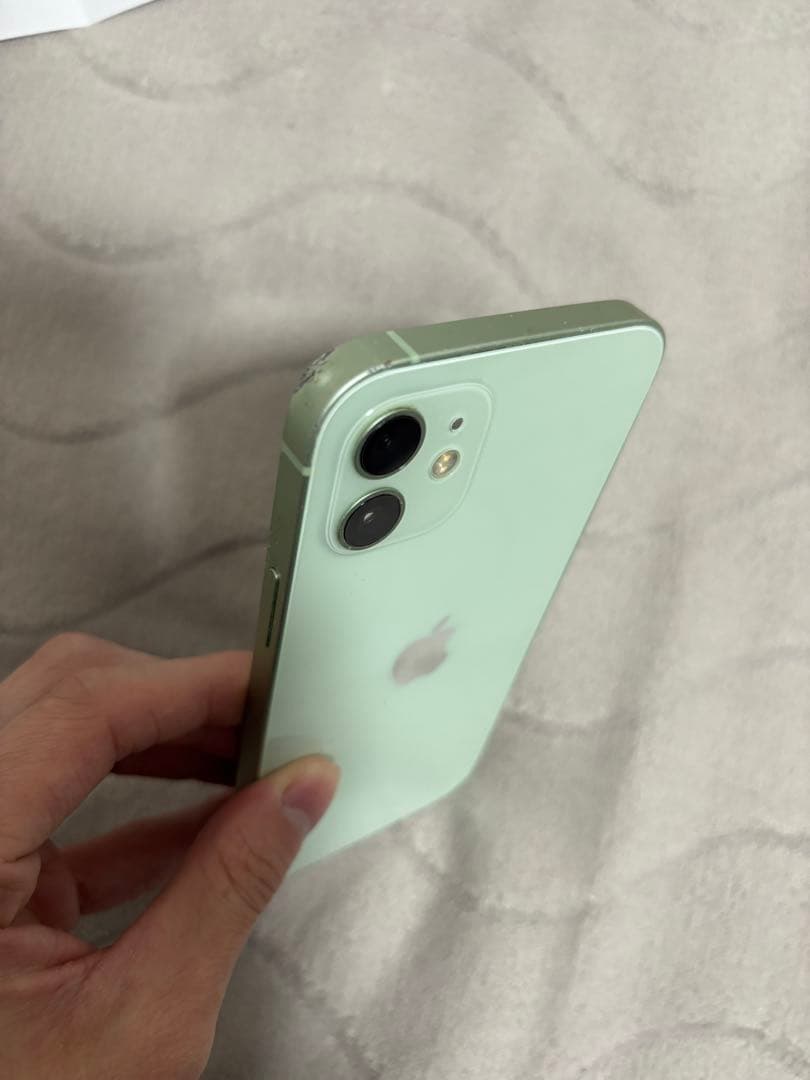 水没　iPhone12 本体　バキバキ　動作不可