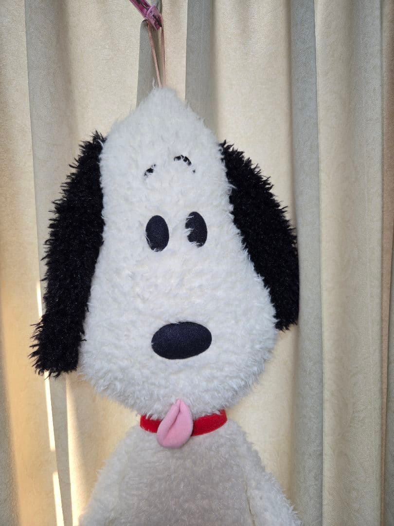 スヌーピー 赤い首輪付き