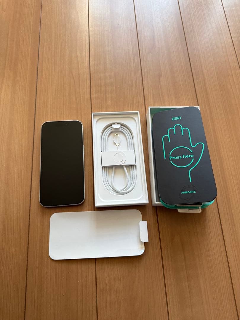 【美品】iPhone 16 ホワイト 256GB ガラスフィルム同梱