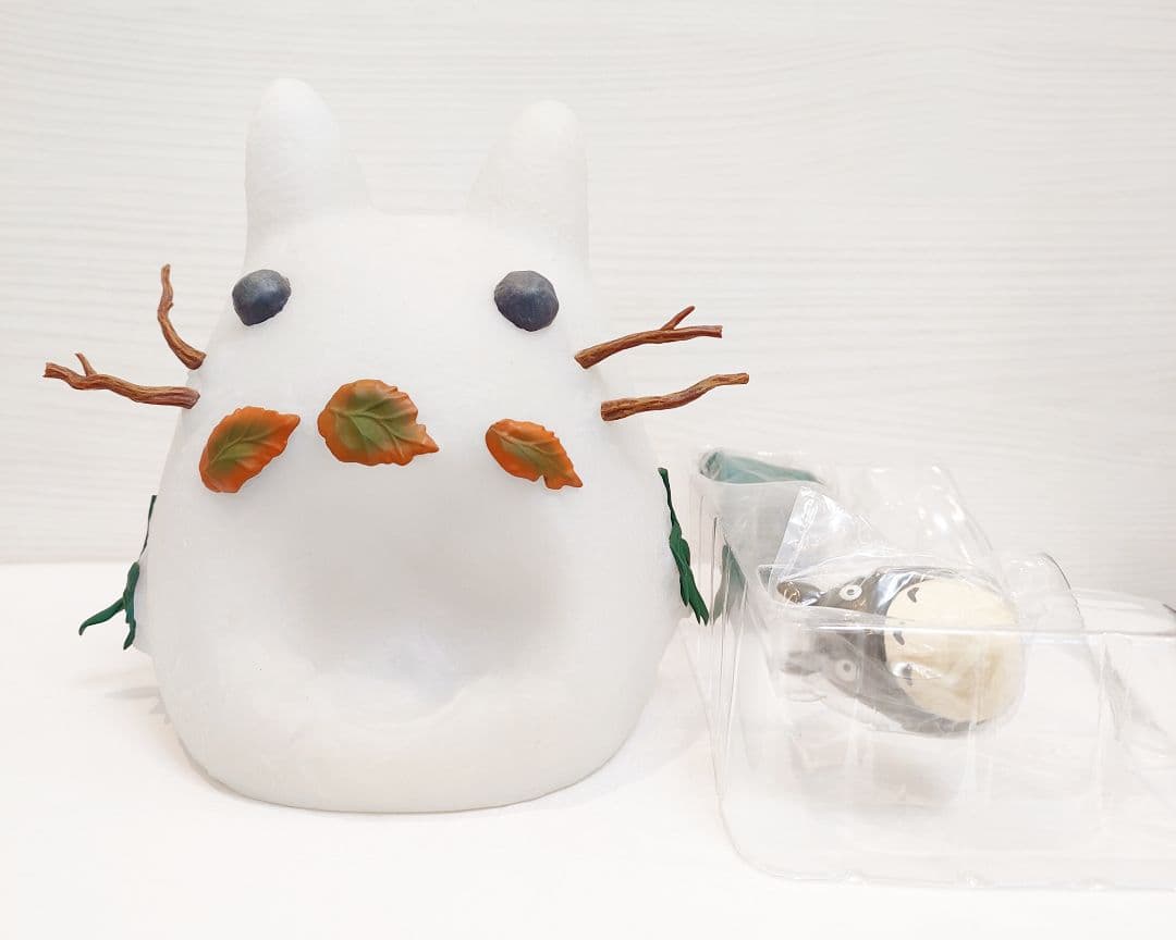 となりのトトロ 大きな貯金箱 雪ん子トトロ 雪だるま かまくら 箱あり 未使用