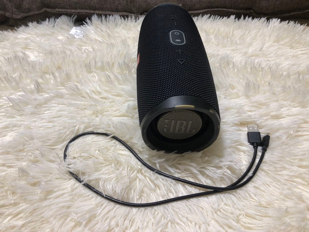 JBL Charge 4 ワイヤレススピーカー