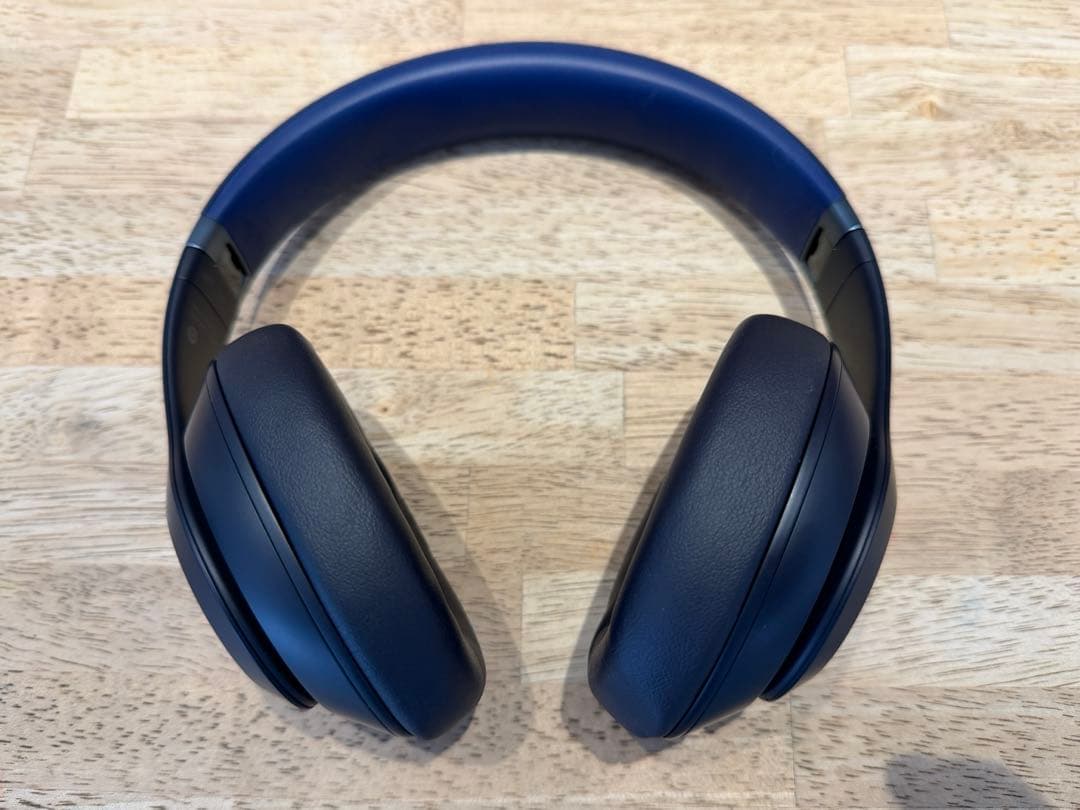 美品 Beats Studio Pro ネイビー　ワイヤレスヘッドホン