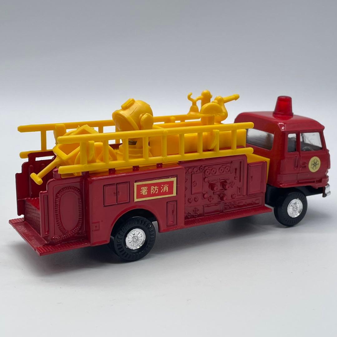 【ダイヤペット】いすゞ 化学消防車