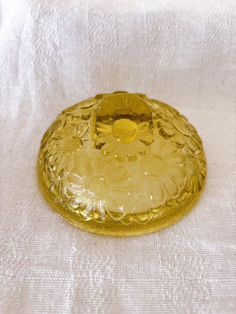 フランスブロカント　デイジーの小物入れ