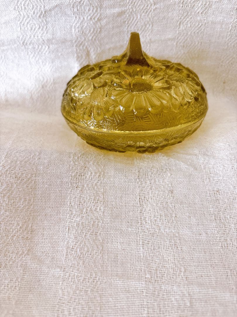 フランスブロカント　デイジーの小物入れ