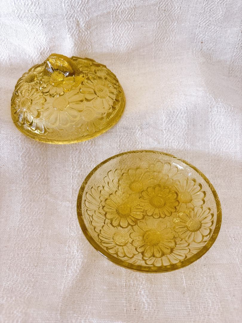 フランスブロカント　デイジーの小物入れ