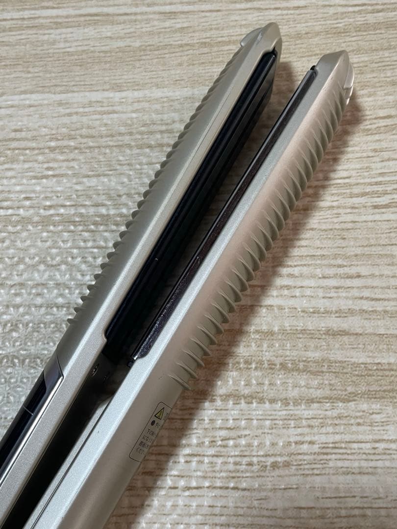 YA-MAN ヤーマン　ストレートアイロン