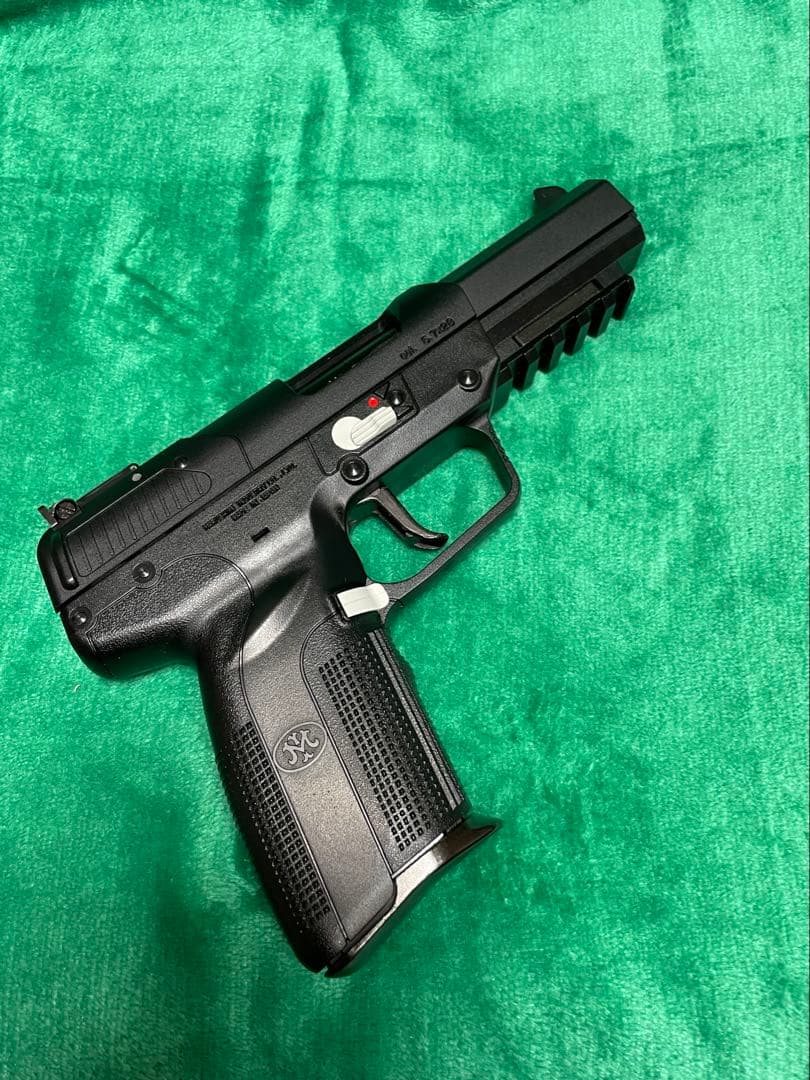 Five-seven USG 8mm BB ガス式モデルガン