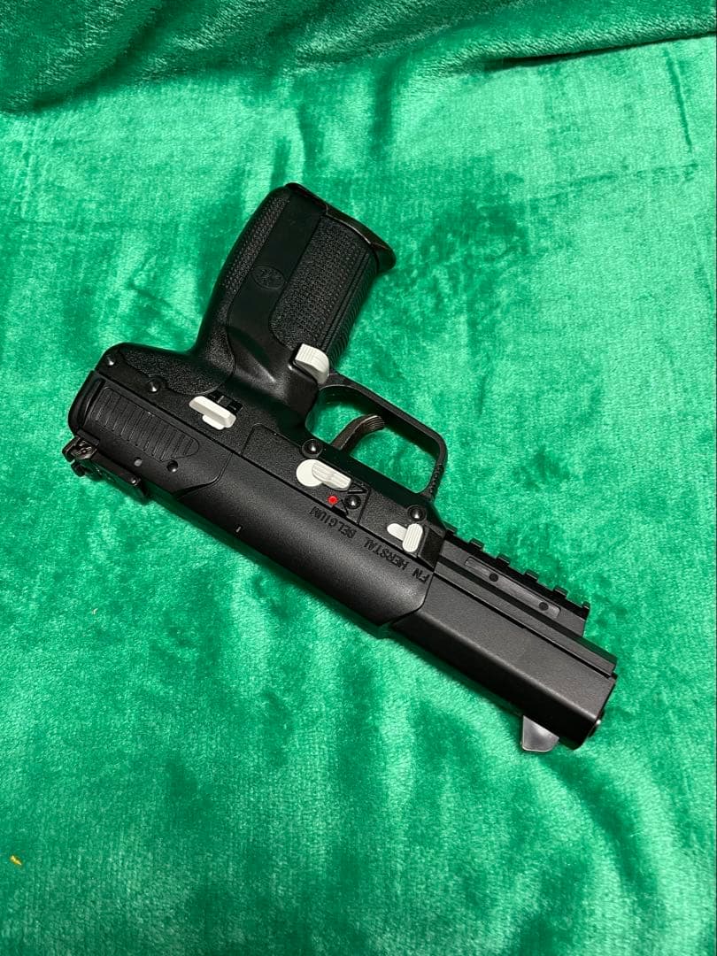 Five-seven USG 8mm BB ガス式モデルガン