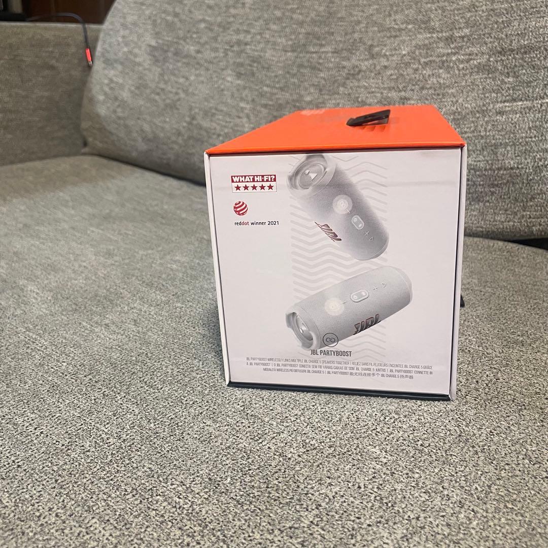 JBL CHARGE 5 Bluetoothスピーカー　新品未開封　ホワイト