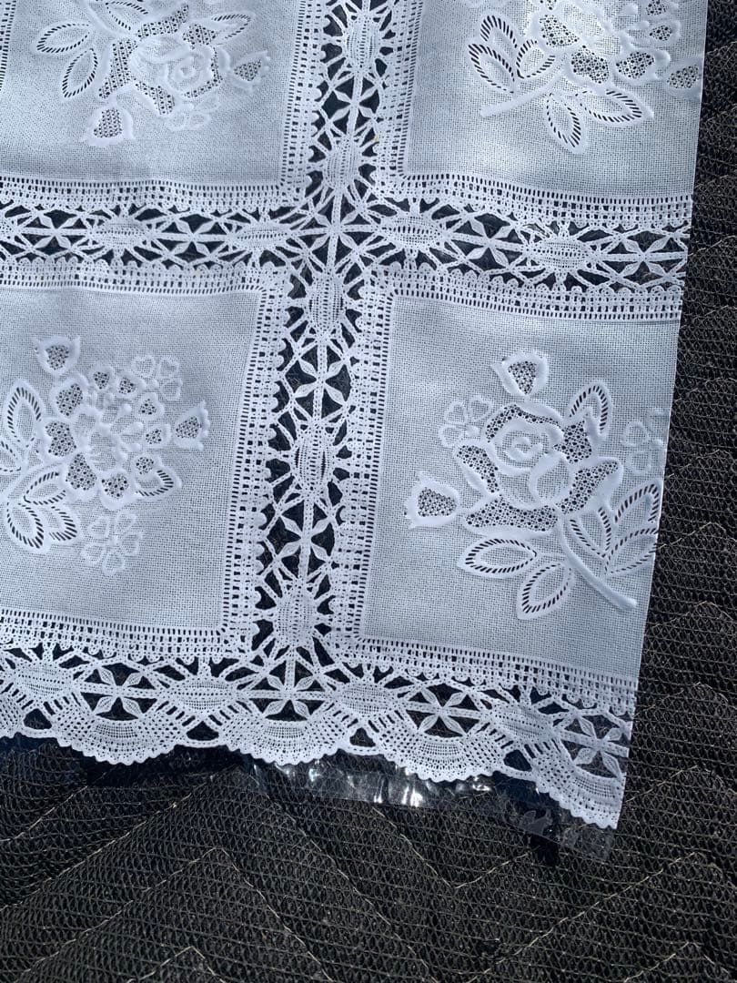 S4 未使用　保管品 ホワイトレーステーブルクロス 120幅　15m