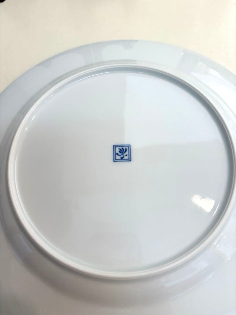 香蘭社 染錦唐草遊犬の図 ディナー皿 新品未使用 名品 定価66000円