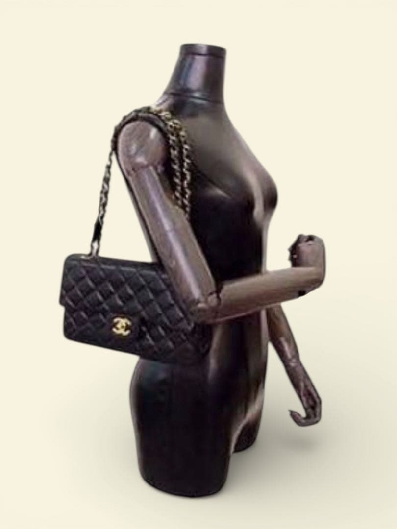 CHANEL ブラックレザー ショルダーバッグゴールド