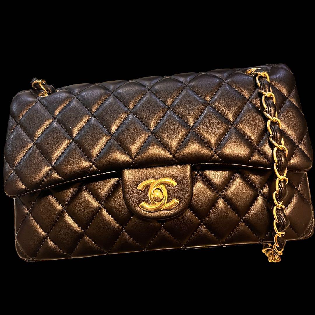 CHANEL ブラックレザー ショルダーバッグゴールド