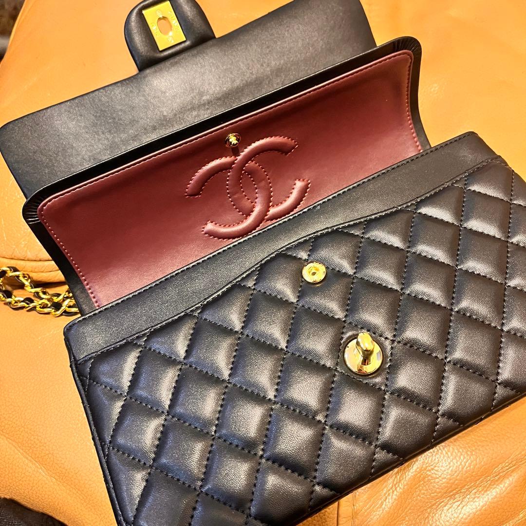 CHANEL ブラックレザー ショルダーバッグゴールド