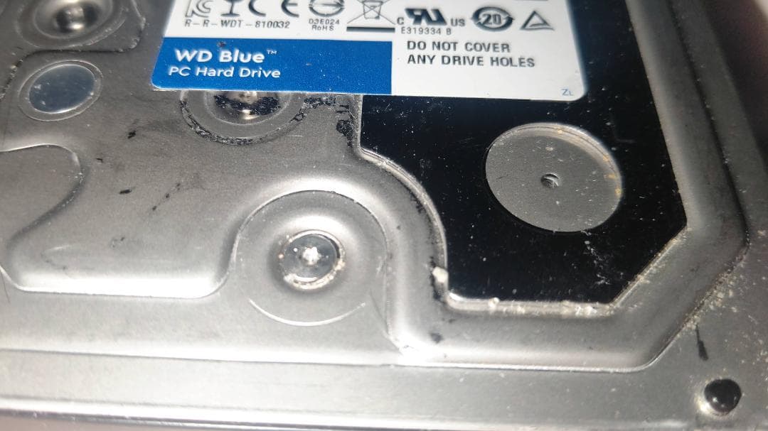 J*j様 Western Digital 8TB HDD 中古　 約４１００時間