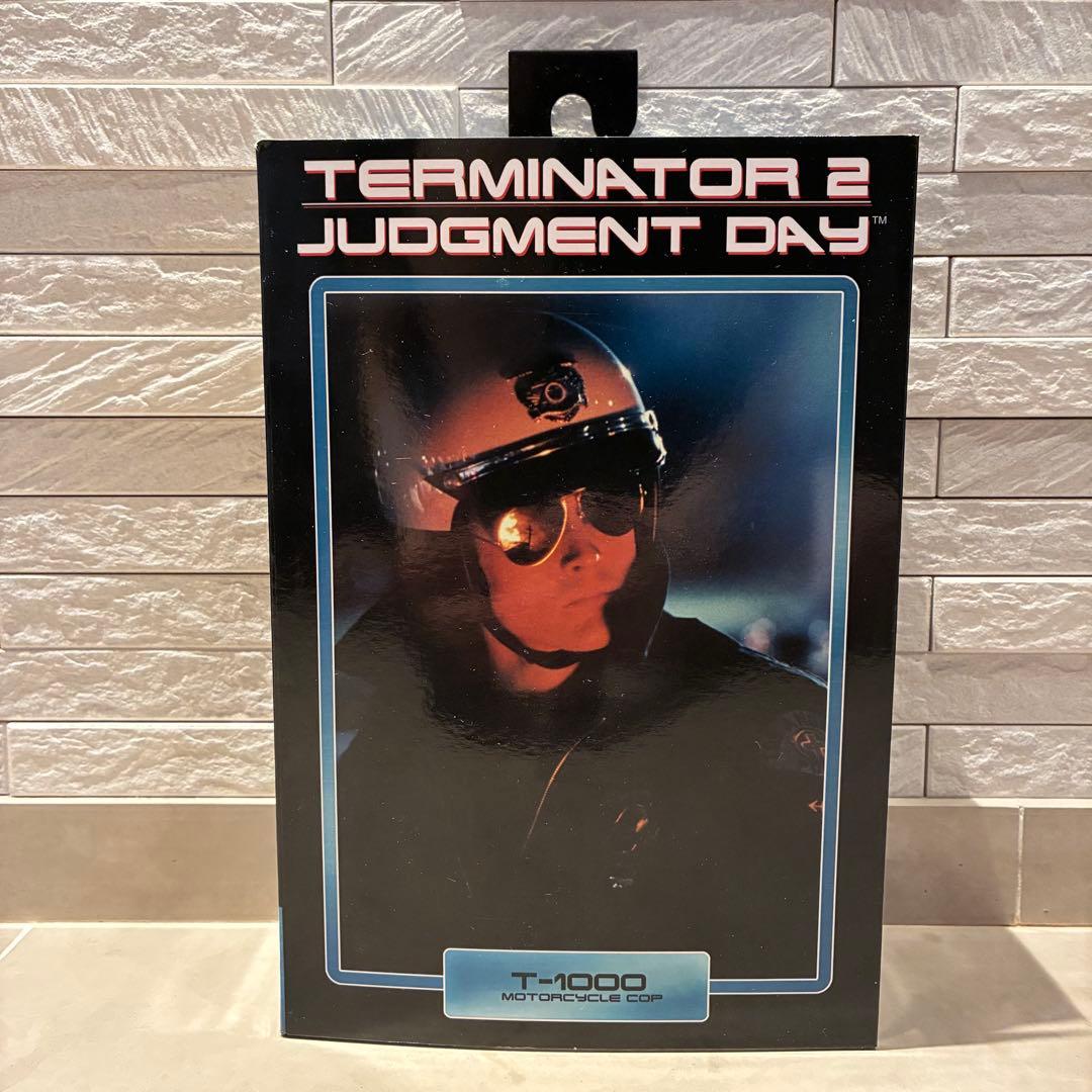 NECA ターミネーター2 T-1000 モーターサイクルコップ フィギュア