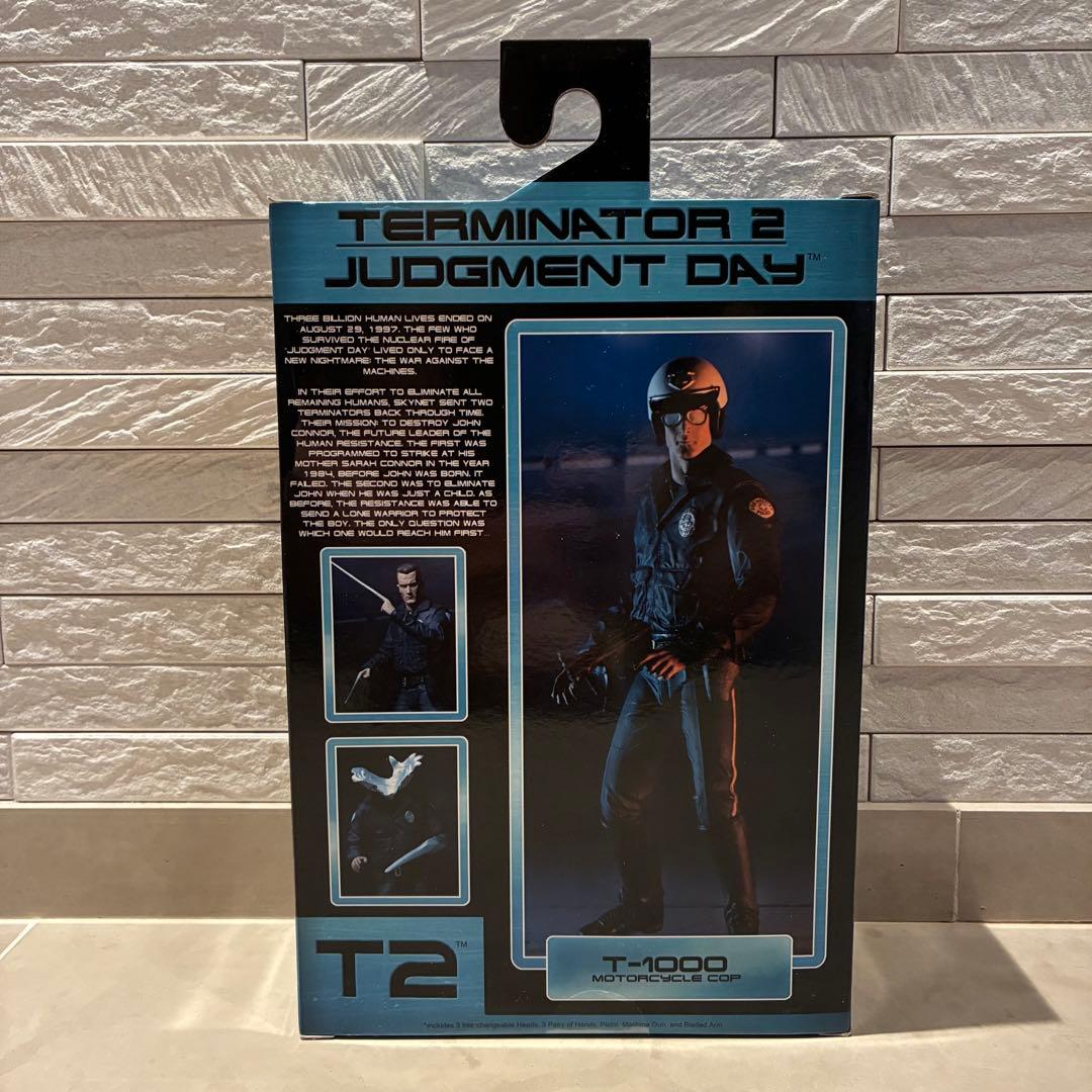 NECA ターミネーター2 T-1000 モーターサイクルコップ フィギュア