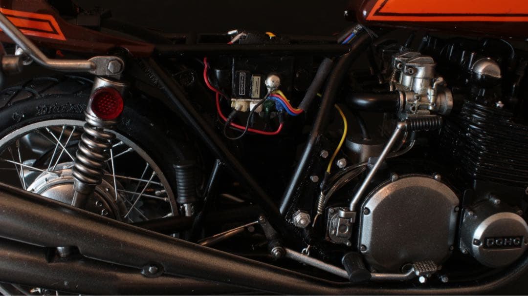 アオシマ 1/12 KAWASAKI Z2 750 RS 完成品