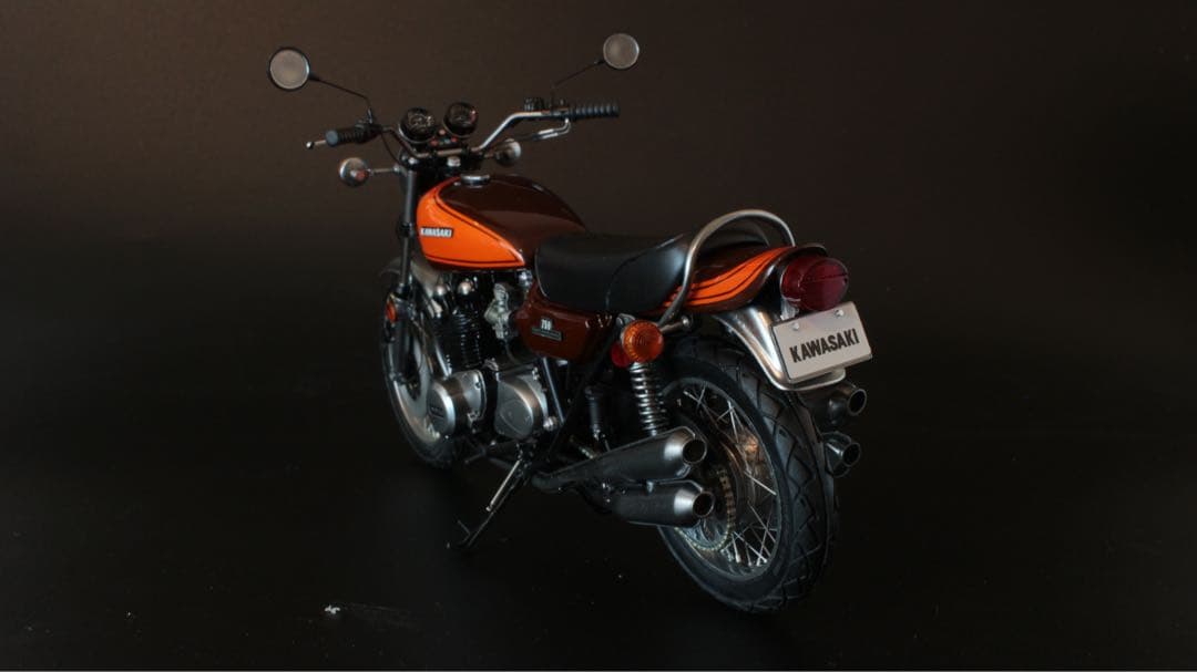 アオシマ 1/12 KAWASAKI Z2 750 RS 完成品
