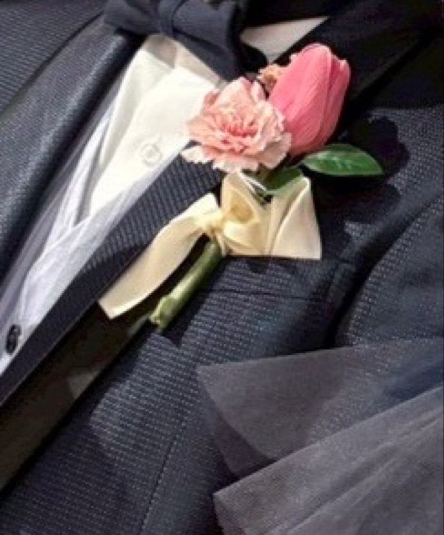 アーティフィシャルフラワー　ブーケ　チューリップ　ブートニア付き