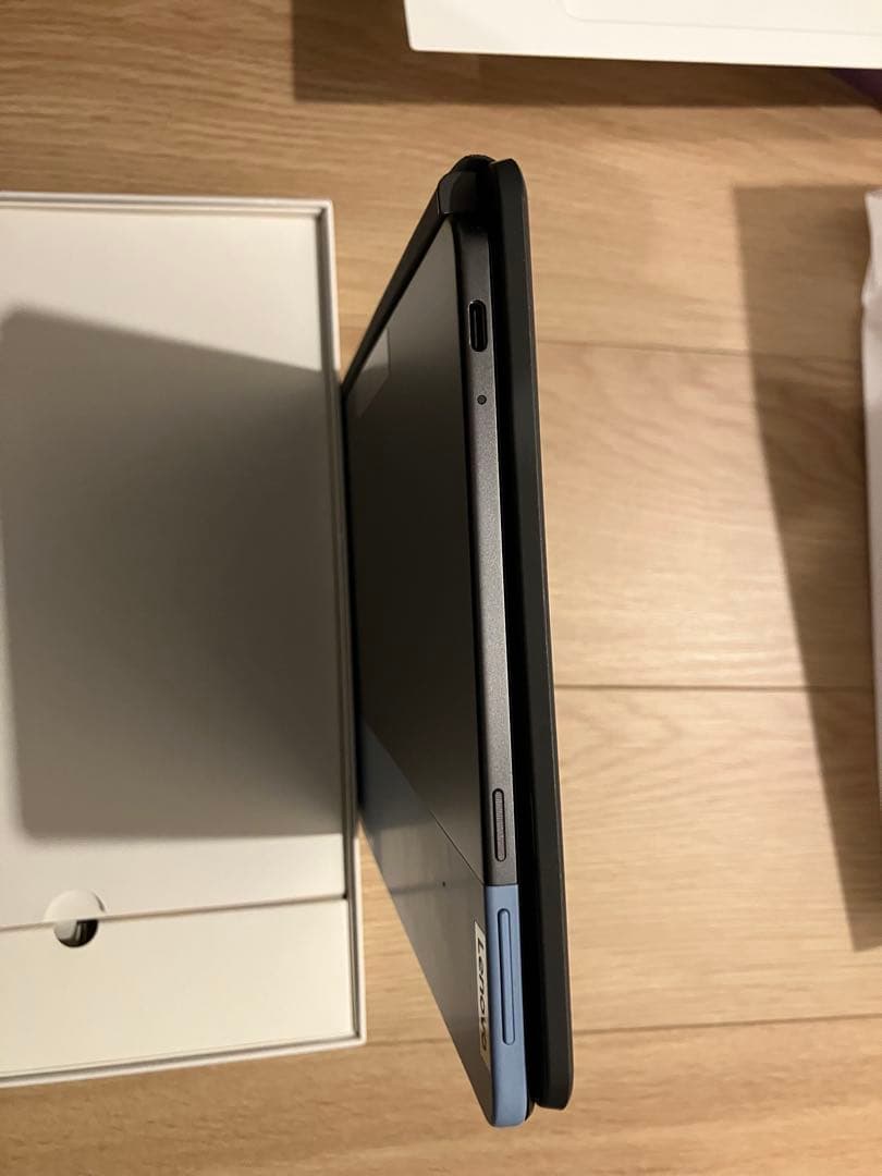 Lenovo Chromebook 本体 付属キーボード付き