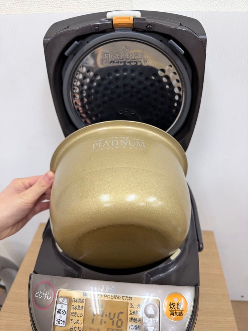 象印 IH炊飯器 NP-VJ10（5.5合）ブラウン 2019年製