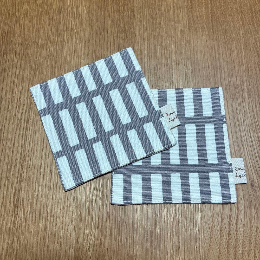 ちー ハンドメイド コースター 格子柄2枚＆ポットマット 鍋敷き いちご柄