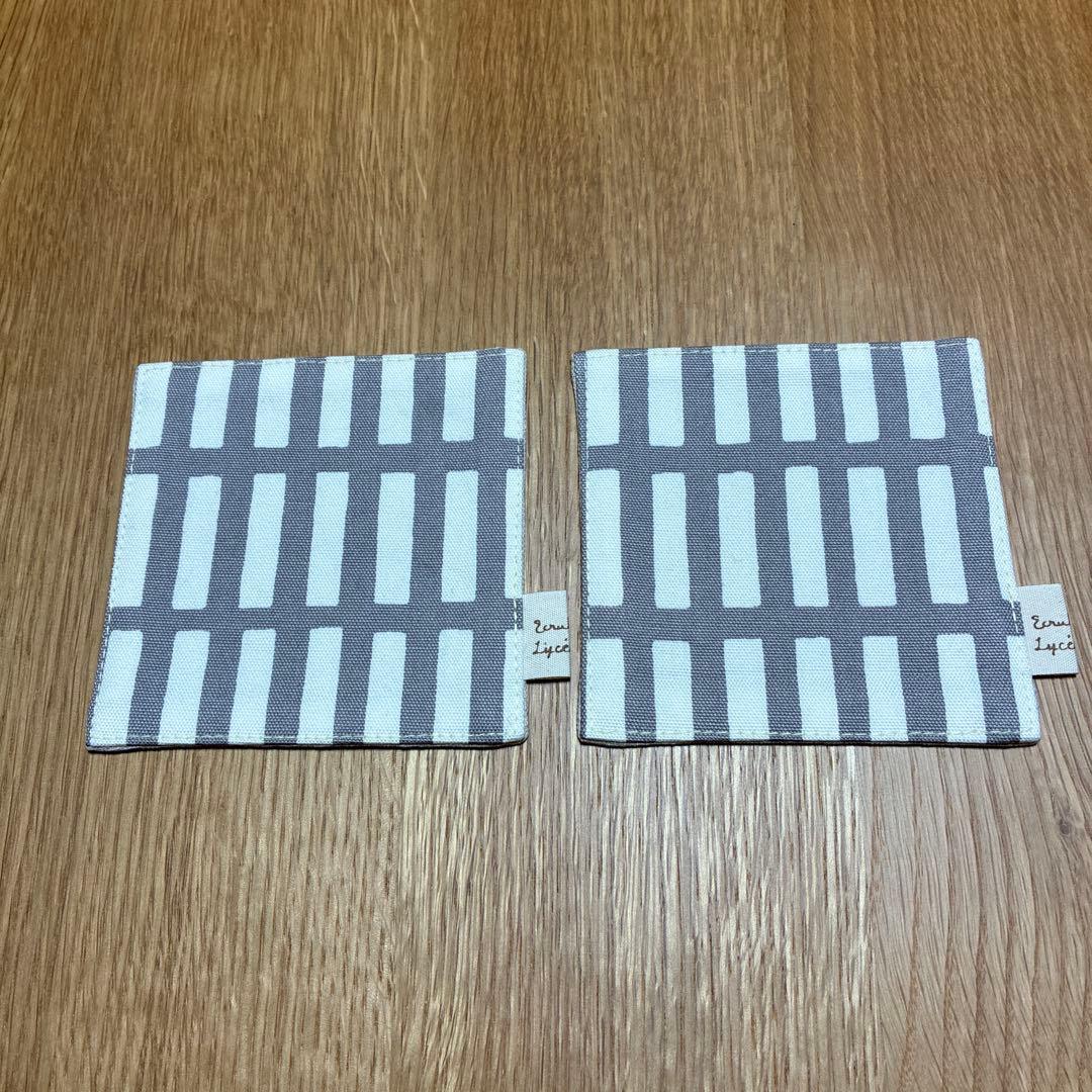 ちー ハンドメイド コースター 格子柄2枚＆ポットマット 鍋敷き いちご柄