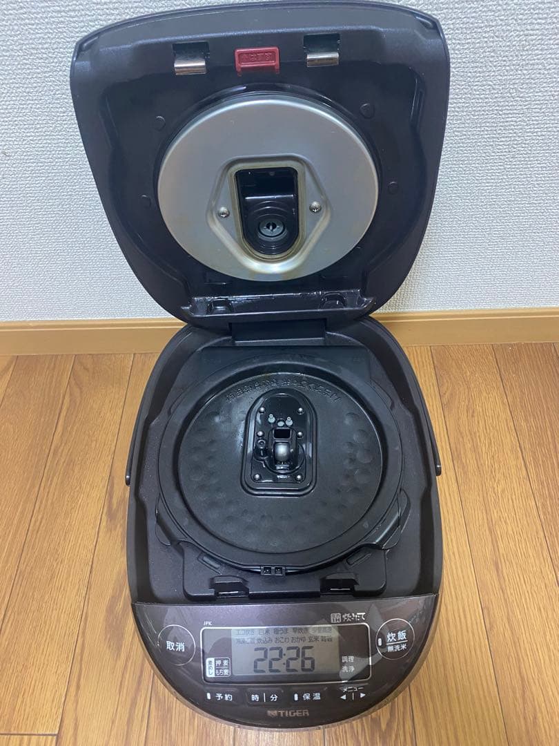 TIGER 圧力　IH 炊飯ジャー　JPK-B100 ブラウン　5.5合