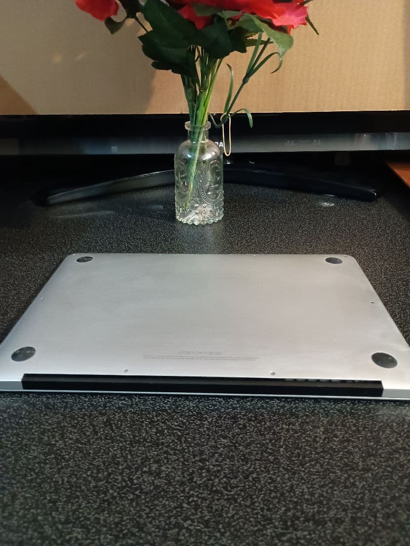 超美品MacBookAir 動作確認済み送料込み保証なし。