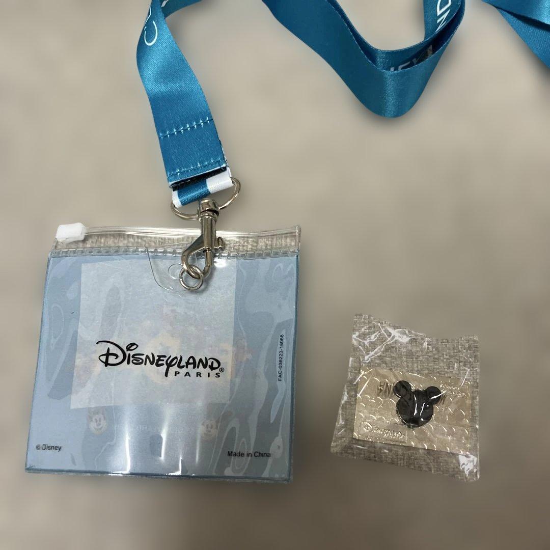 レア 希少品 オズワルド オルテンシア ピンバッジ ランヤード 海外