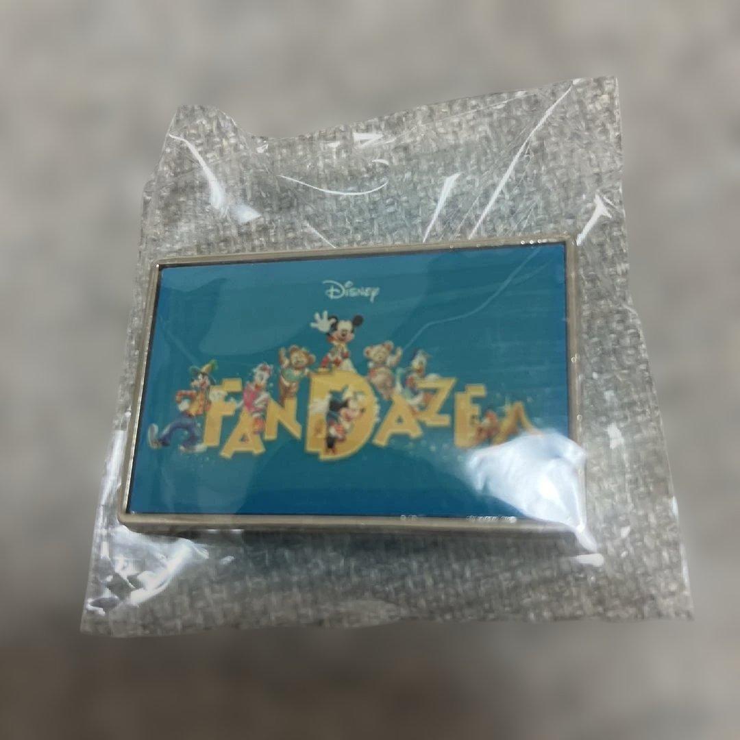 レア 希少品 オズワルド オルテンシア ピンバッジ ランヤード 海外