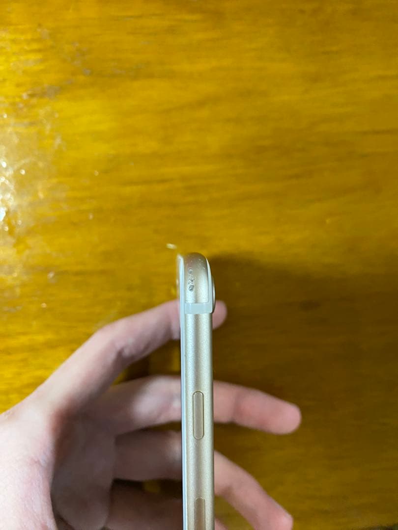 Apple iPhone 7 ゴールド 256GB 本体　docomo 1-15